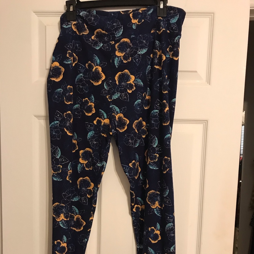 LulaRoe leggings TC2